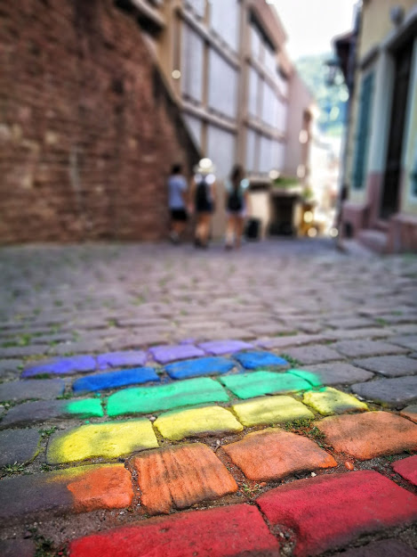 Lee más sobre el artículo Orgullo LGBTI+: Neuquén y el mundo🌏🌎🌍