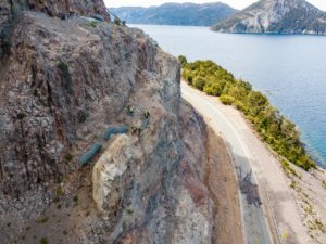 Lee más sobre el artículo BRAZO HUEMUL: LOS TRABAJOS DE CONTENCIÓN DE LA LADERA AVANZAN A BUEN RITMO Y YA SE ENCUENTRAN EN LA ETAPA FINAL