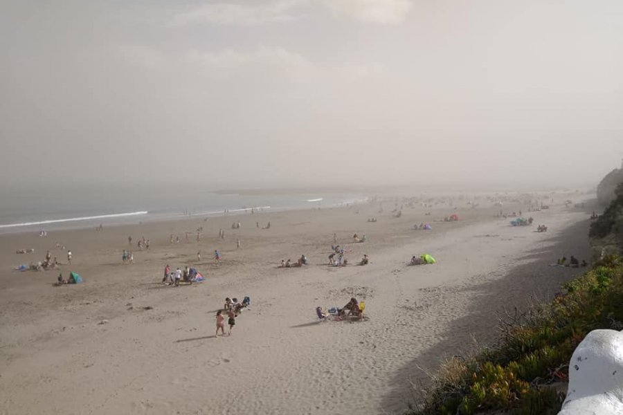Lee más sobre el artículo Las Grutas: el viento se hizo sentir🌪🌬