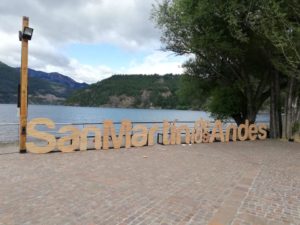 Lee más sobre el artículo San Martín de los Andes ya tiene su cartel en la Costanera