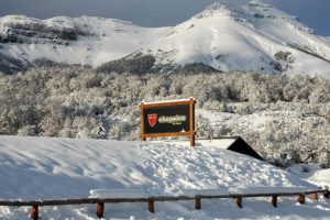 Lee más sobre el artículo Peligro de avalancha en Chapelco: acceso prohibido ⛷❄🚫