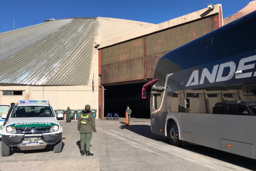 Lee más sobre el artículo Llegaron 253 argentinos repatriados desde Chile 🙋‍♂️🚘