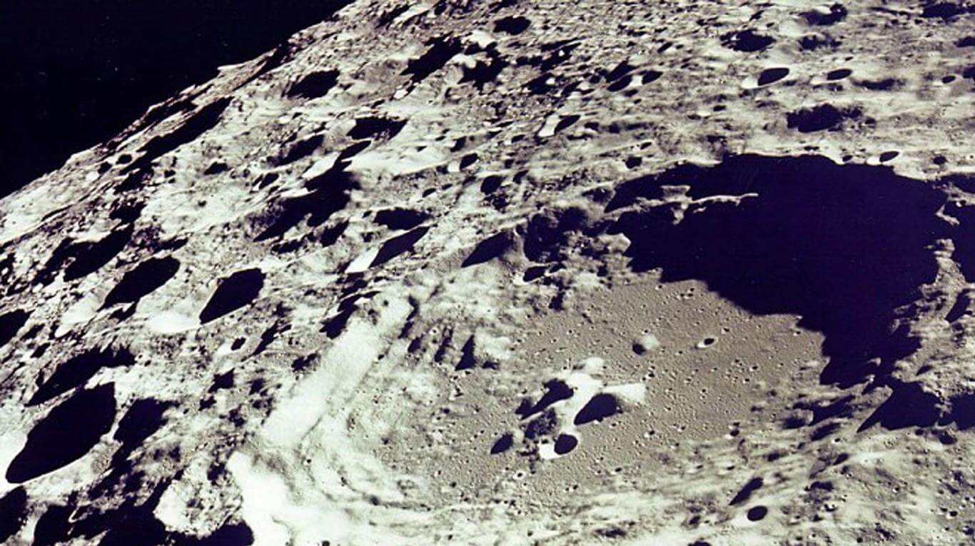 En este momento estás viendo Fotos de los cráteres de la Luna en su máximo esplendor 🌑