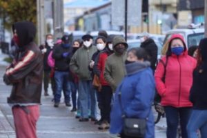 Lee más sobre el artículo Chile: Punta Arenas levantó la cuarentena y salieron hasta los infectados 😷