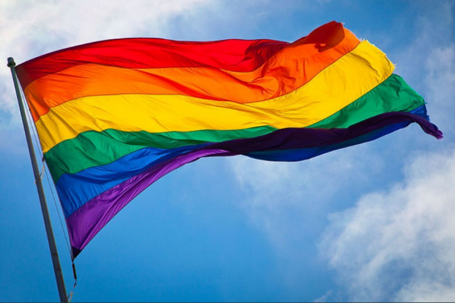 En este momento estás viendo El concejo deliberante se ilumina de los colores del orgullo LGTB+ 🏳‍🌈