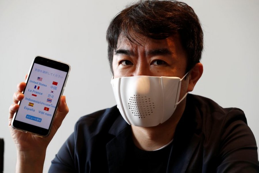 Lee más sobre el artículo Máscara facial inteligente: se conecta a Internet y traduce en 9 idiomas 😷📳