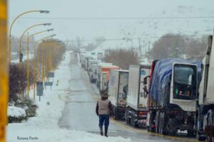 Lee más sobre el artículo Tránsito habilitado con extrema precaución en la RN 237 ⚠🚗