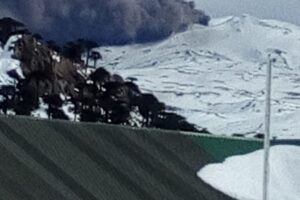 Lee más sobre el artículo El Volcán Copahue en Alerta Amarillo      🌋