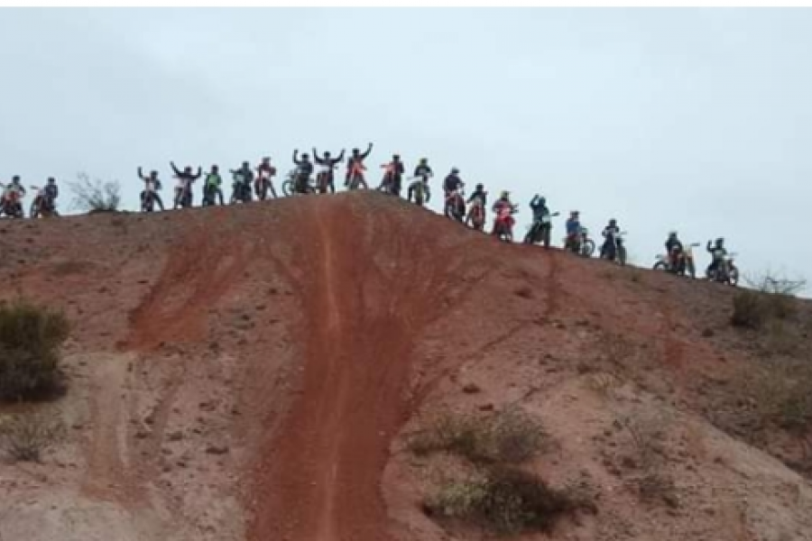 Lee más sobre el artículo Fuerte multa a los enduristas rompe cuarentenas 🏍