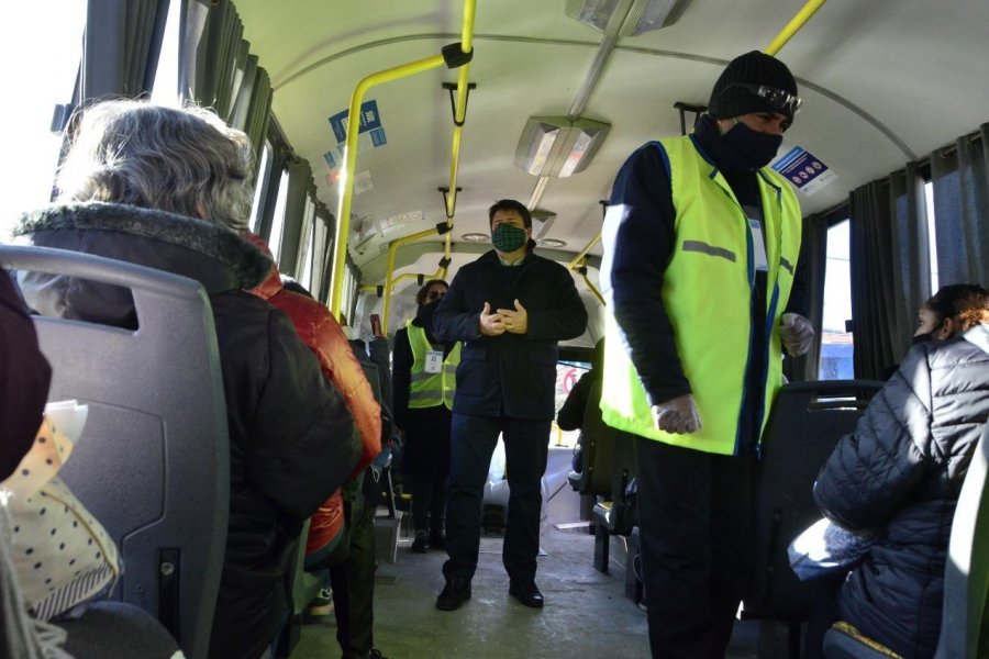 En este momento estás viendo Coronavirus en Neuquén: refuerzan los controles en los colectivos 🚌