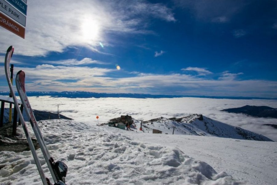 Lee más sobre el artículo Esquiadores ya están disfrutando de la nieve del cerro Catedral ⛷🎿🏂🏻