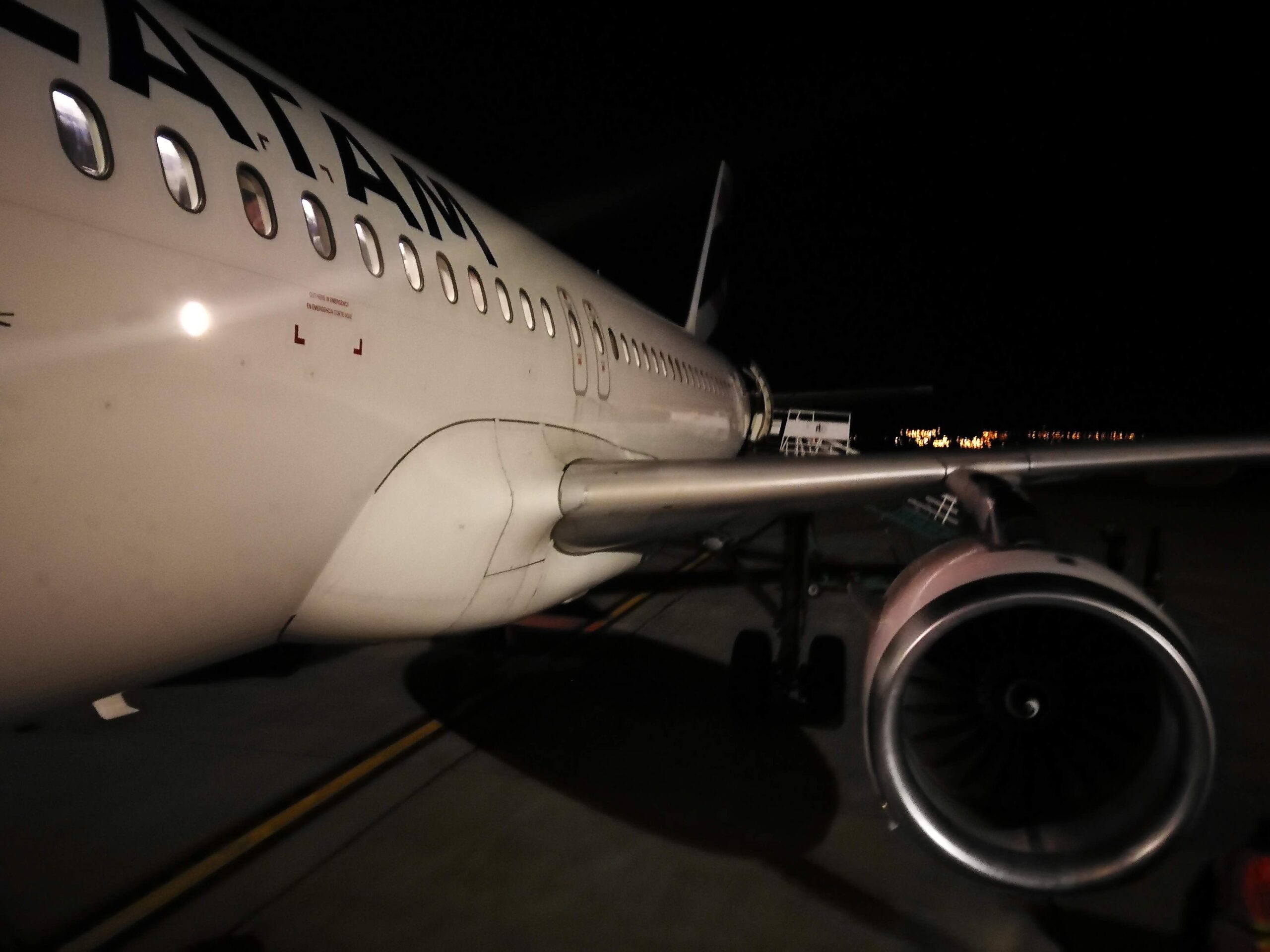 Lee más sobre el artículo Cierre de Latam: ponen en marcha la negociación por 1.715 despidos ✈