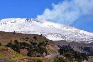 Lee más sobre el artículo Bajó a Verde el nivel de alerta para el Volcán Copahue 🌋