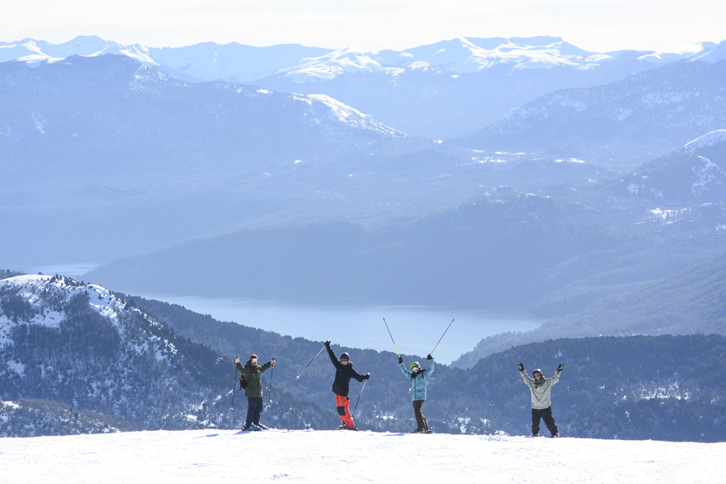 Lee más sobre el artículo Chapelco realizará un curso de esquí y snowboard de tres dias para residentes ⛷