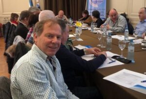 Lee más sobre el artículo Hoteleros y gastronómicos piden a diputados que traten con urgencia la ley de ayuda al sector turístico 🙋🏻‍♂️