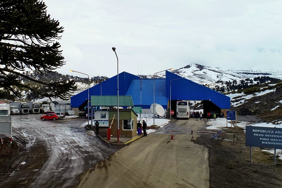 Habilitan el paso internacional, pero piden máxima precaución por hielo y riesgos en la calzada