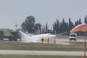 Lee más sobre el artículo VIDEO: Vuelos cancelados a Mendoza por despiste de avión  ✈
