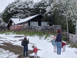 Lee más sobre el artículo Cerro Bayo: más de 400 turistas disfrutaron de la nieve de verano ❄❄