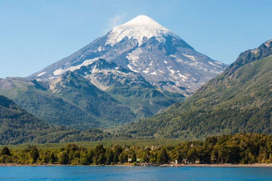 Lee más sobre el artículo Instalarán un sismógrafo en el Volcán Lanín 🌋