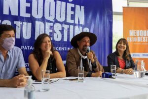 Lee más sobre el artículo Presentaron la 1º Fiesta Provincial Jineteada Ciudad de Neuquén