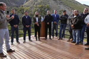 Lee más sobre el artículo Inauguran un parador turístico al pie de la Cascada La Fragua