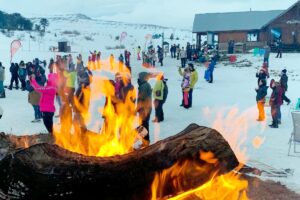 Lee más sobre el artículo Batea Mahuida celebra «Pirren»: una fiesta para la familia y amigos de la nieve