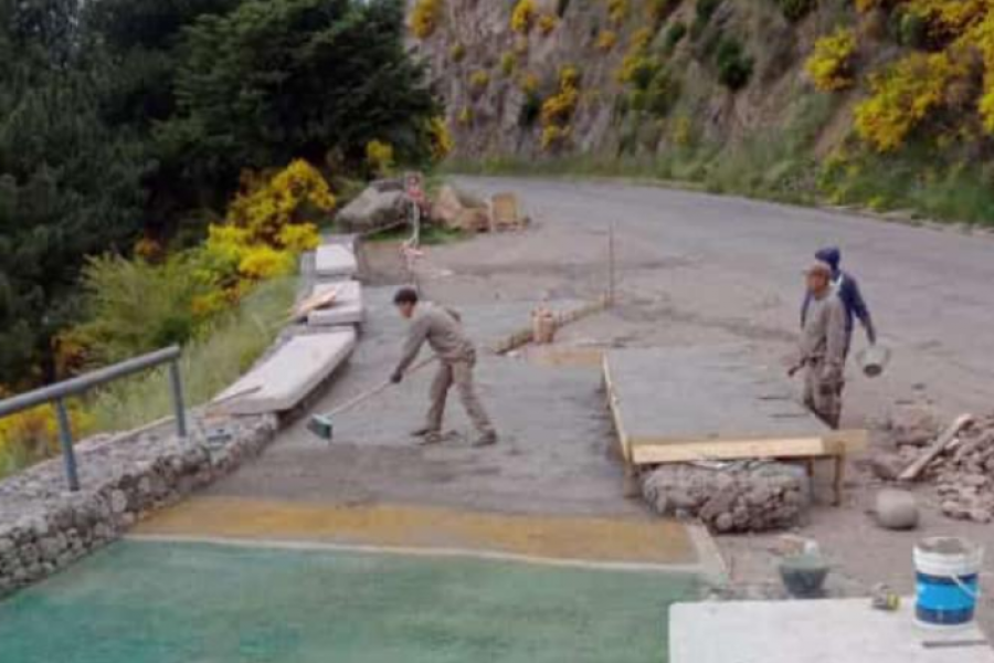 En este momento estás viendo Villa La Angostura: Avanza la obra de puesta en valor del Mirador Michel Rinke