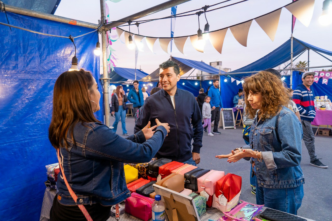 En este momento estás viendo Koopmann anunció que este fin de semana llega la edición navideña de Neuquén Emprende
