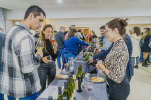 Lee más sobre el artículo ¡El Mercado de Vinos vuelve a Neuquén con todo su encanto!