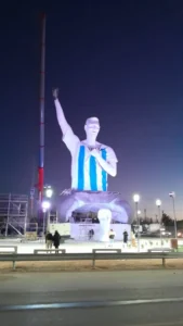 Cutral Co y un sueño a escala gigante: inauguran el monumento a Messi más alto del planeta