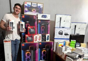 Desde Posadas al resto del país: el emprendimiento que consigue la tecnología que buscás y la envía hasta la puerta de tu casa