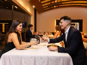 Día de la Madre en Neuquén: una noche de sabores y música para celebrar a mamá